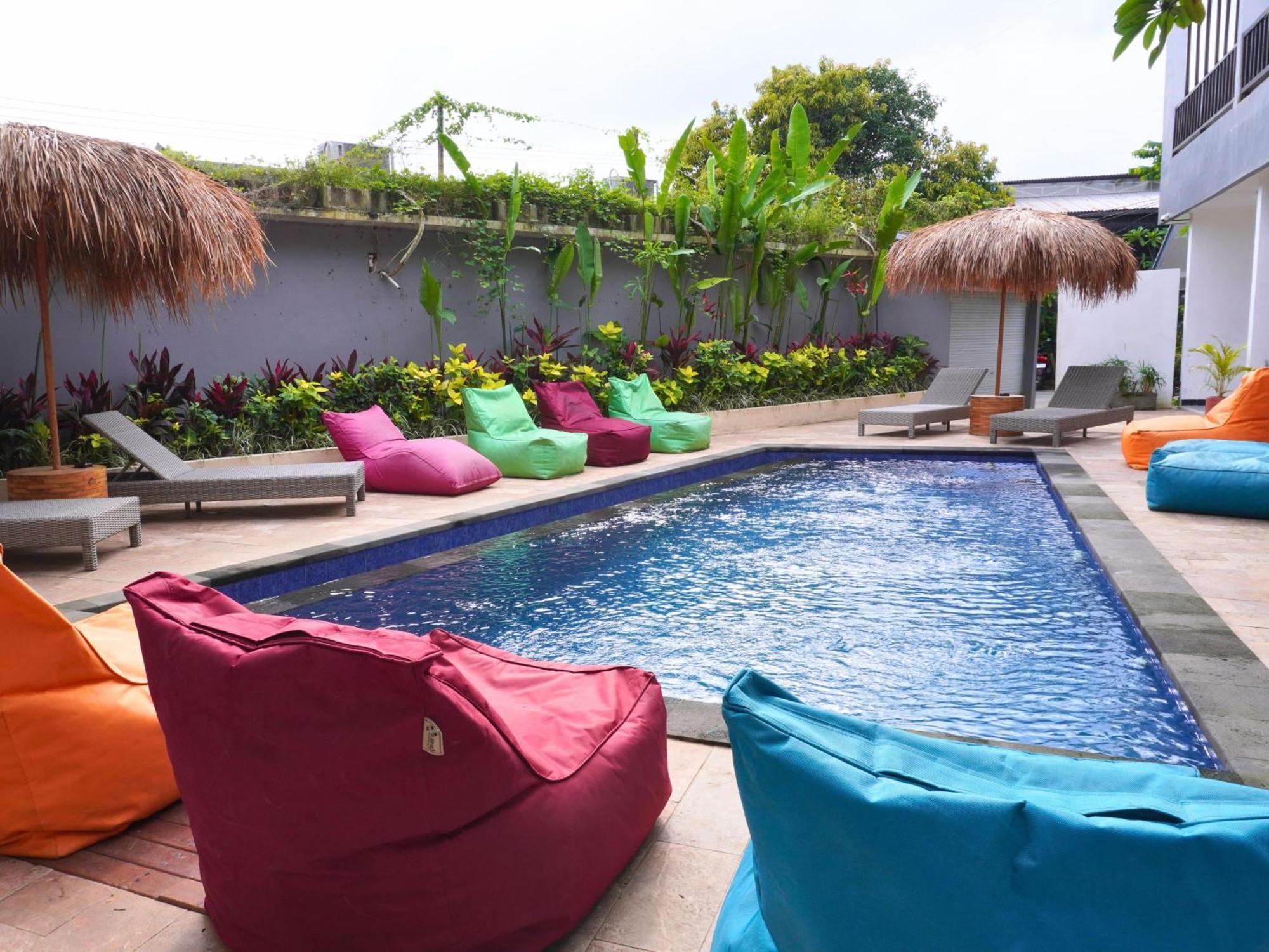 Summer Of Surf Hostel Uluwatu Ungasan Eksteriør bilde