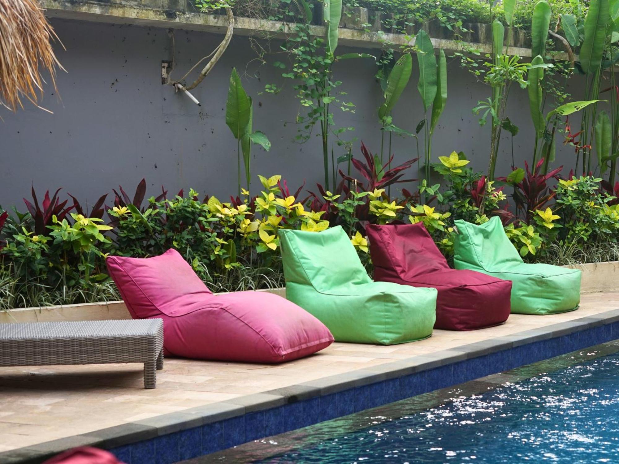 Summer Of Surf Hostel Uluwatu Ungasan Eksteriør bilde