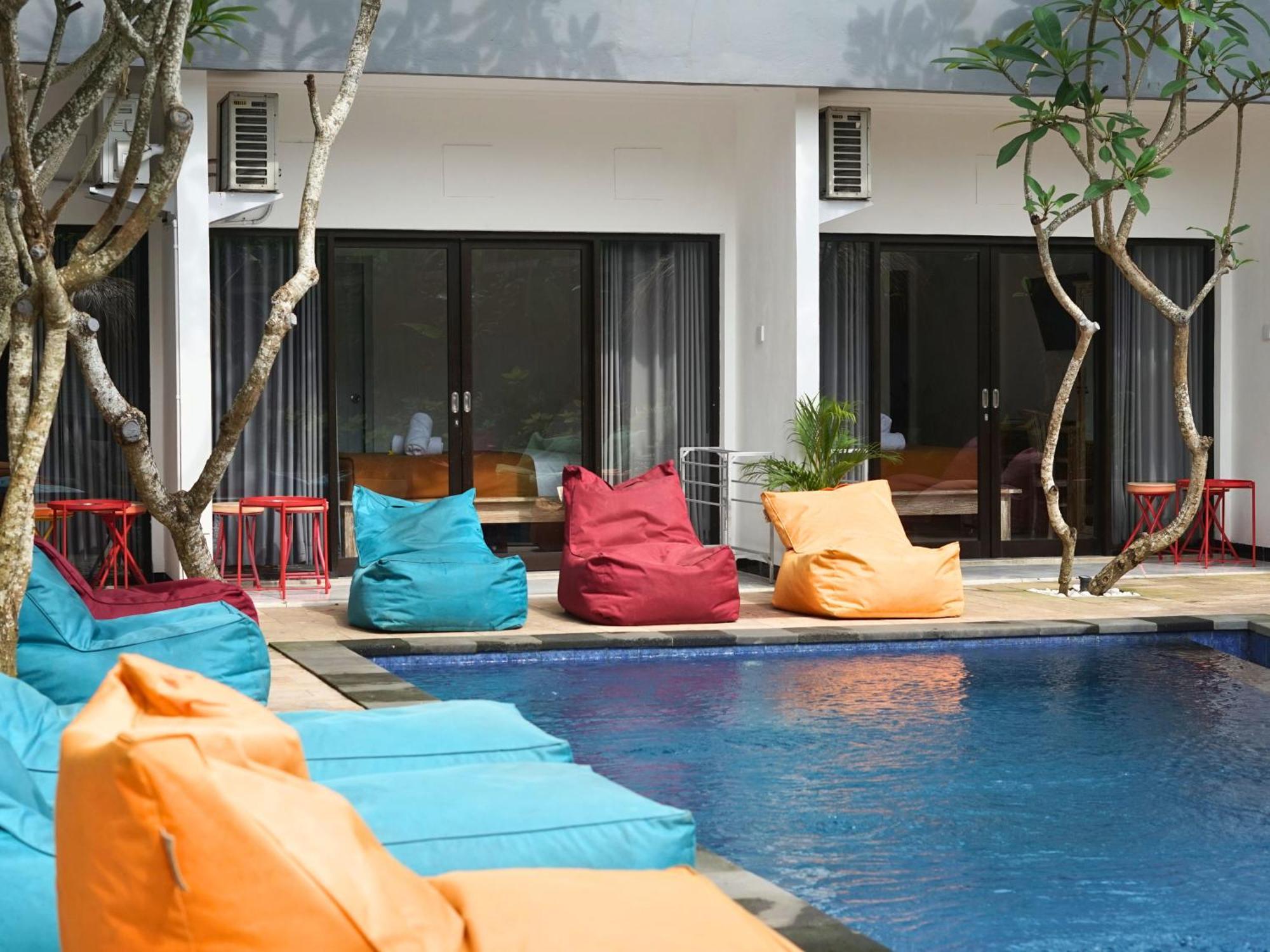 Summer Of Surf Hostel Uluwatu Ungasan Eksteriør bilde
