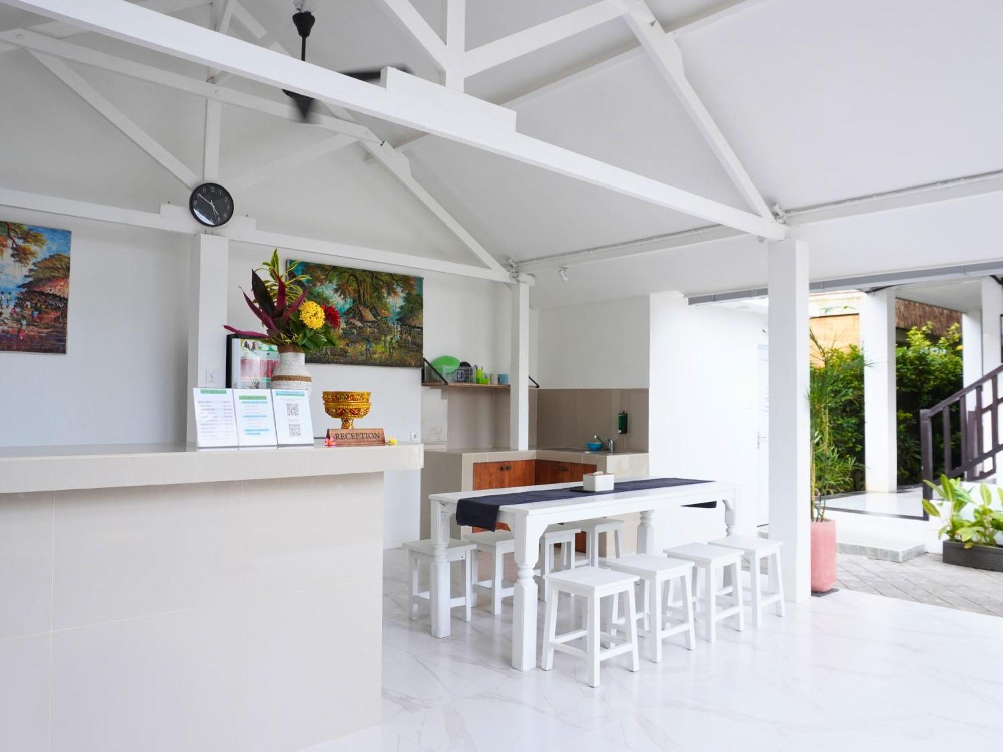 Summer Of Surf Hostel Uluwatu Ungasan Eksteriør bilde